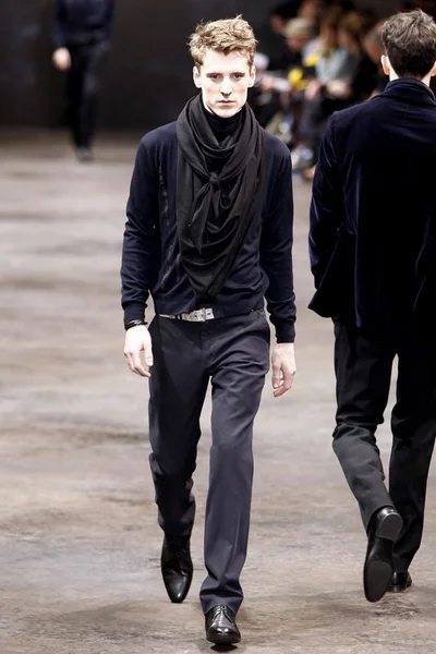 Look 46